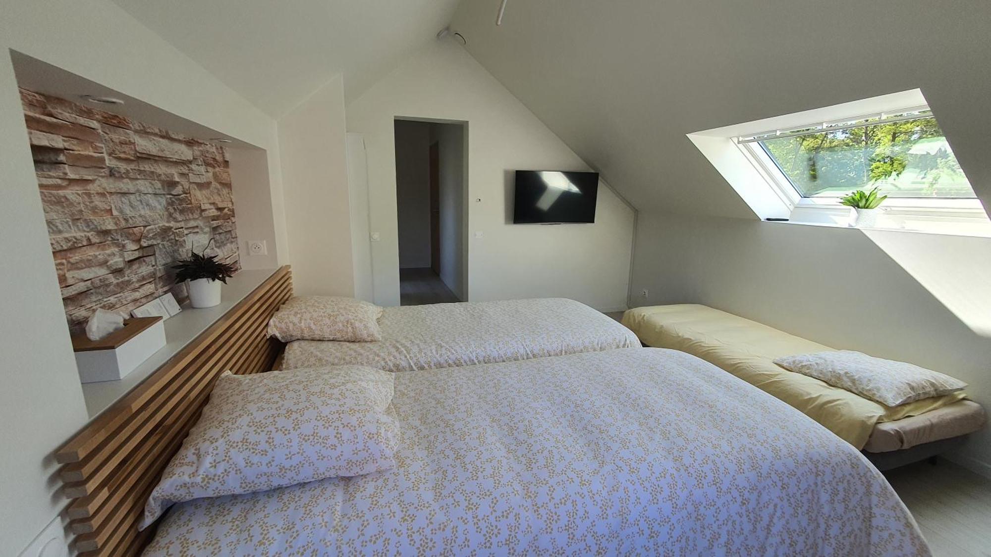 Au Fil De L'Eau Bed & Breakfast La Chapelle-Saint-Aubin Ruang foto