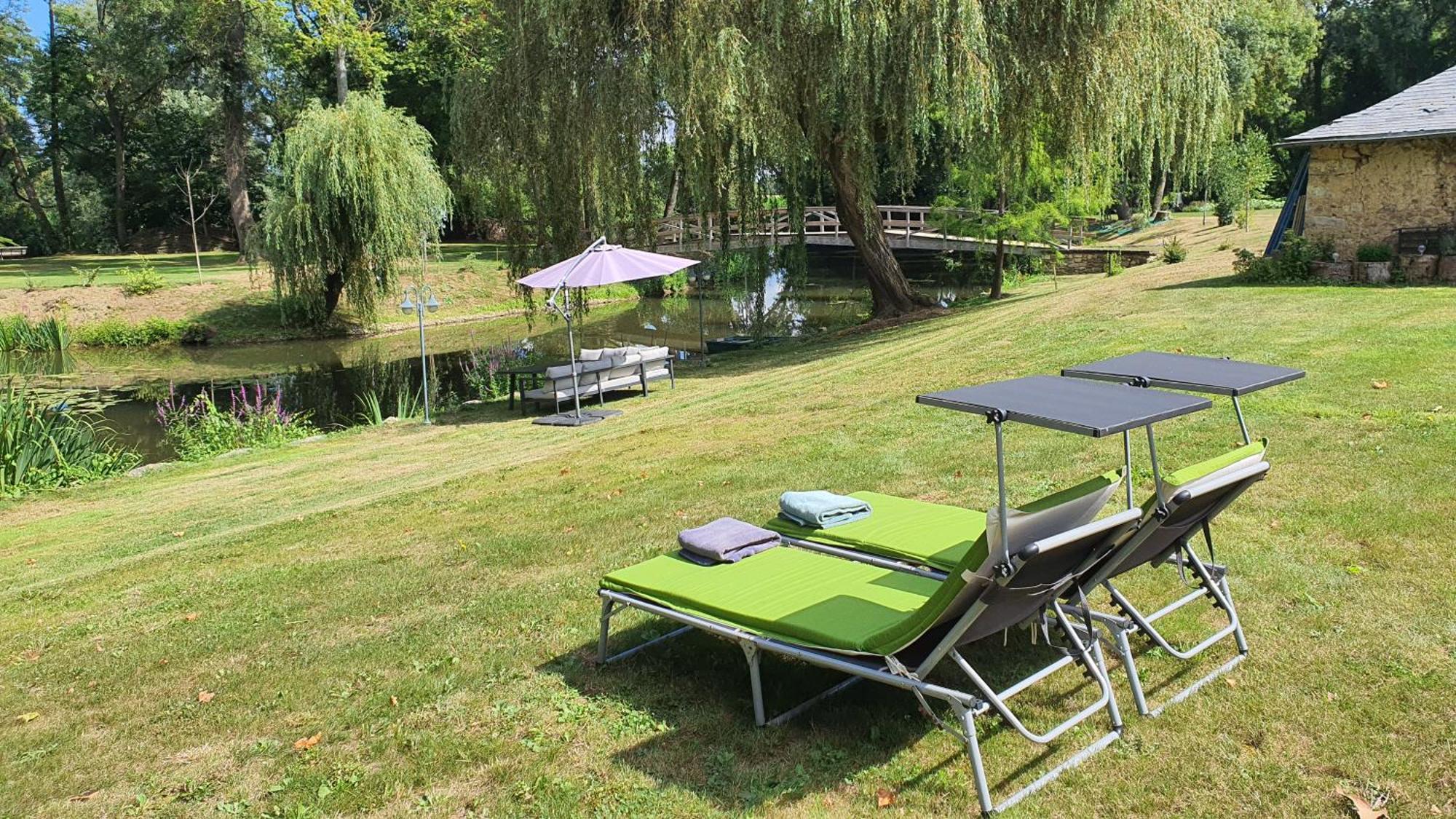 Au Fil De L'Eau Bed & Breakfast La Chapelle-Saint-Aubin Bagian luar foto