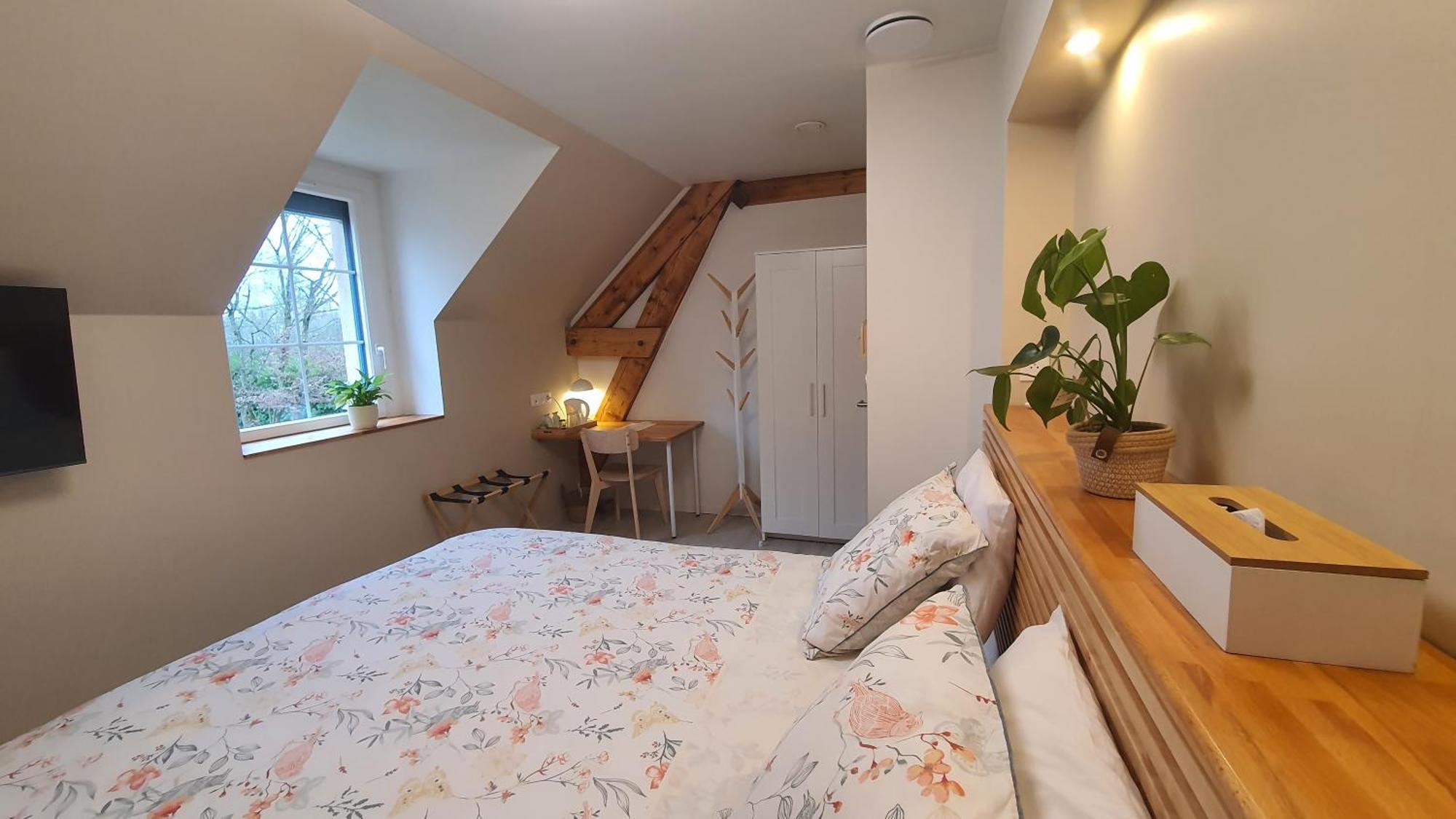 Au Fil De L'Eau Bed & Breakfast La Chapelle-Saint-Aubin Bagian luar foto